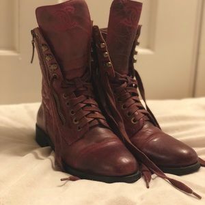 🛍Authentic CHANEL Maroon Leather Combat Boots🛍